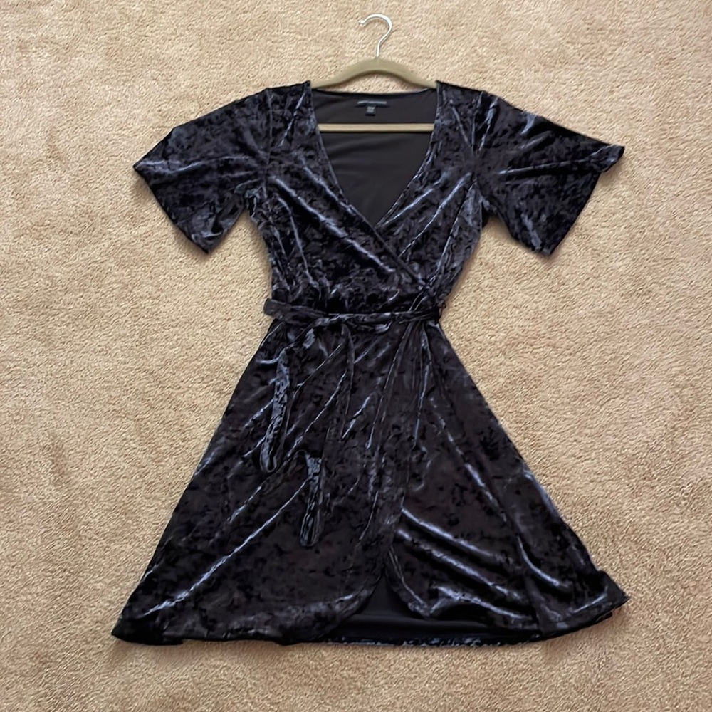 American Eagle velvet dress